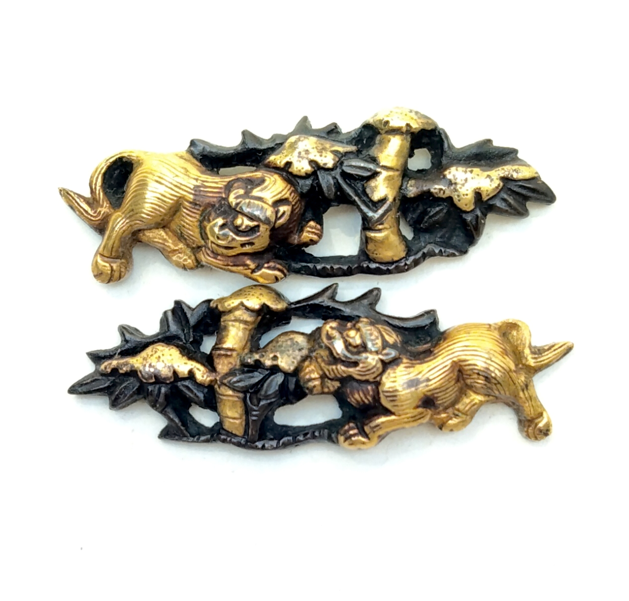 Bamboo and Tiger Design Menuki - Image 6